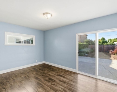14141 Gault Street - Photo Thumbnail 17
