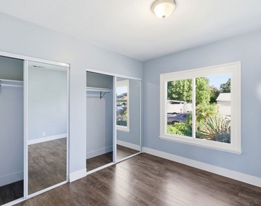 14141 Gault Street - Photo Thumbnail 13