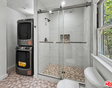 2139 Holly Drive - Photo Thumbnail 13