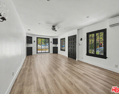 2139 Holly Drive - Photo Thumbnail 3