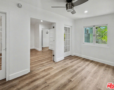 2139 Holly Drive - Photo Thumbnail 17