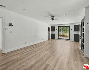 2139 Holly Drive - Photo Thumbnail 4