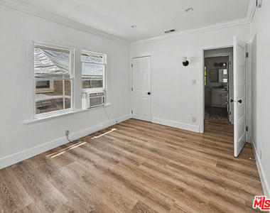 2139 Holly Drive - Photo Thumbnail 11