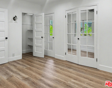 2139 Holly Drive - Photo Thumbnail 14