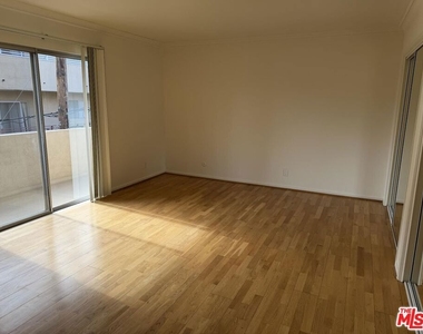 1097 S Bedford Drive - Photo Thumbnail 25