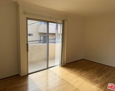 1097 S Bedford Drive - Photo Thumbnail 29