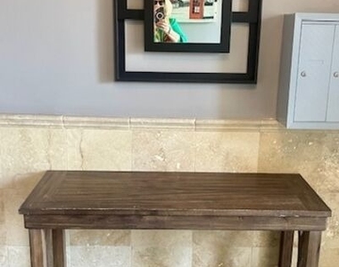 1097 S Bedford Drive - Photo Thumbnail 7