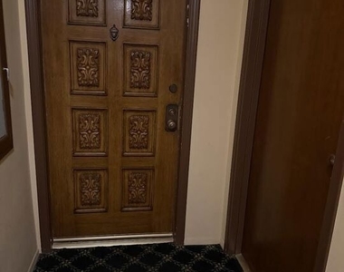 1097 S Bedford Drive - Photo Thumbnail 9