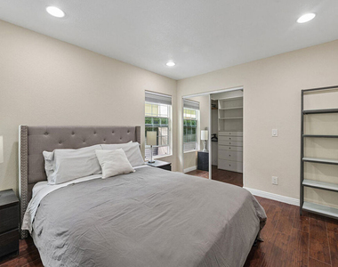 3707 Exposition Boulevard - Photo Thumbnail 14