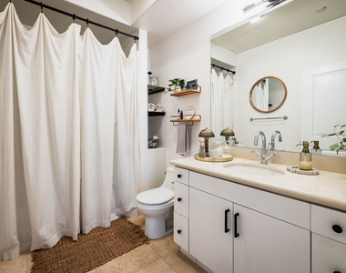 7100 Playa Vista Drive - Photo Thumbnail 10