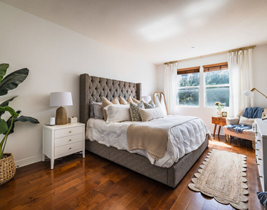 7100 Playa Vista Drive - Photo Thumbnail 7