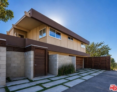 42600 Pacific Coast Highway - Photo Thumbnail 9