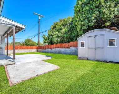 7318 W 88th Street - Photo Thumbnail 29