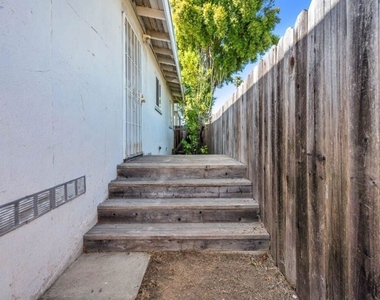 7318 W 88th Street - Photo Thumbnail 28