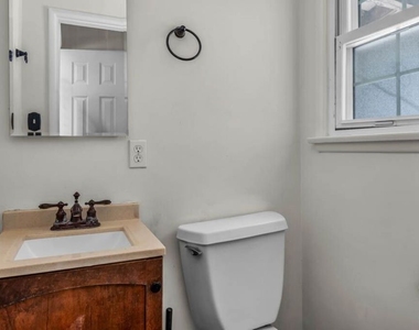 7318 W 88th Street - Photo Thumbnail 10