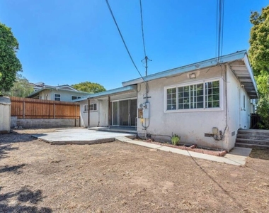 7318 W 88th Street - Photo Thumbnail 34