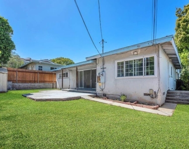 7318 W 88th Street - Photo Thumbnail 33