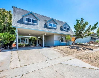 7318 W 88th Street - Photo Thumbnail 4