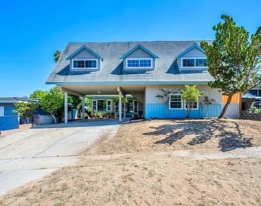 7318 W 88th Street - Photo Thumbnail 1