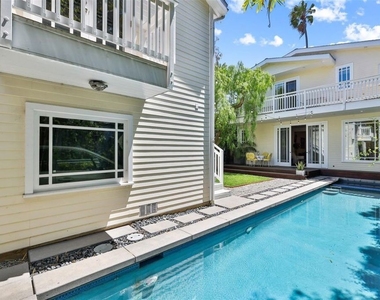 749 Milwood Avenue - Photo Thumbnail 16