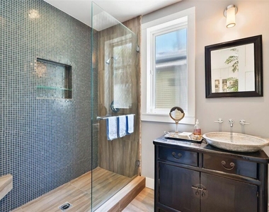 749 Milwood Avenue - Photo Thumbnail 14