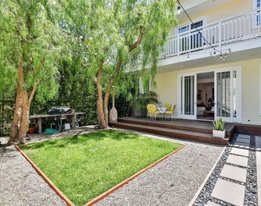 749 Milwood Avenue - Photo Thumbnail 18