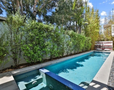 749 Milwood Avenue - Photo Thumbnail 15