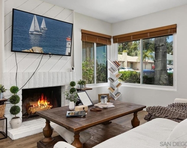 4105 Auburn Ave - Photo Thumbnail 4