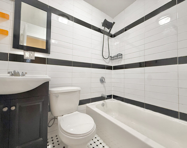 253 Stockholm Street - Photo Thumbnail 7