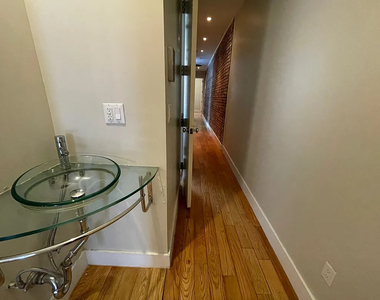 772 Jefferson Avenue - Photo Thumbnail 6