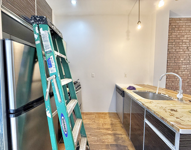 772 Jefferson Avenue - Photo Thumbnail 15