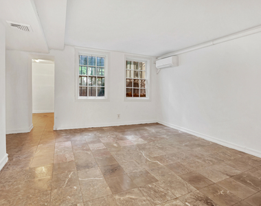 457 Clinton Ave - Photo Thumbnail 6
