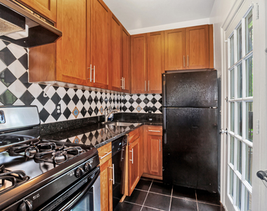 457 Clinton Ave - Photo Thumbnail 2