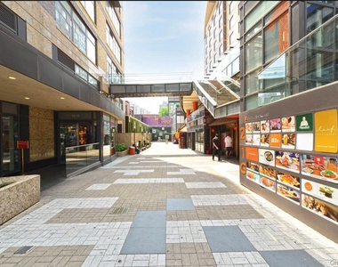 3916 Prince Street - Photo Thumbnail 7