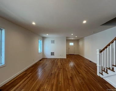 54 Ashwood Road - Photo Thumbnail 2