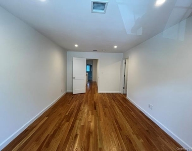 54 Ashwood Road - Photo Thumbnail 16