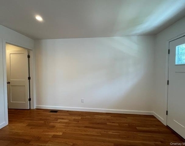 54 Ashwood Road - Photo Thumbnail 1