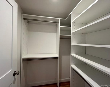 54 Ashwood Road - Photo Thumbnail 15