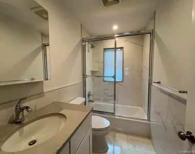 54 Ashwood Road - Photo Thumbnail 13
