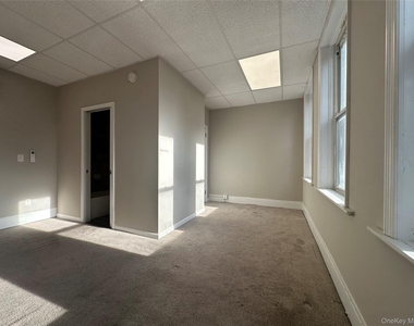 19 North Street - Photo Thumbnail 5