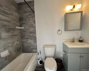 19 North Street - Photo Thumbnail 3