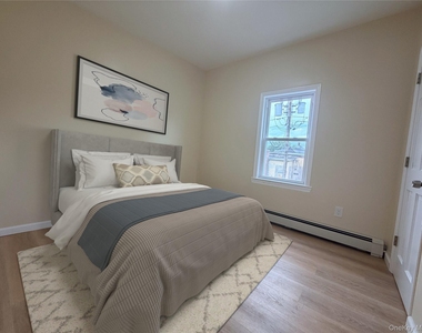 30 Seward Avenue - Photo Thumbnail 8