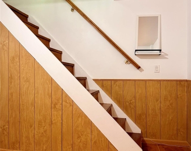 21618 39th Avenue - Photo Thumbnail 10