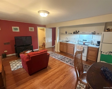 31 Richard Road - Photo Thumbnail 6