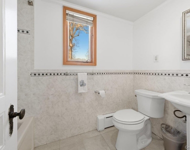 54 Vernon Parkway - Photo Thumbnail 13