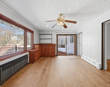 54 Vernon Parkway - Photo Thumbnail 8