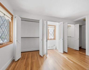54 Vernon Parkway - Photo Thumbnail 10