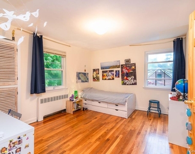 20 Dorchester Drive - Photo Thumbnail 10