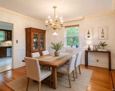 20 Dorchester Drive - Photo Thumbnail 3