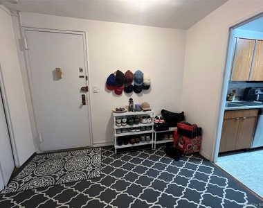 16 Lake Street - Photo Thumbnail 1